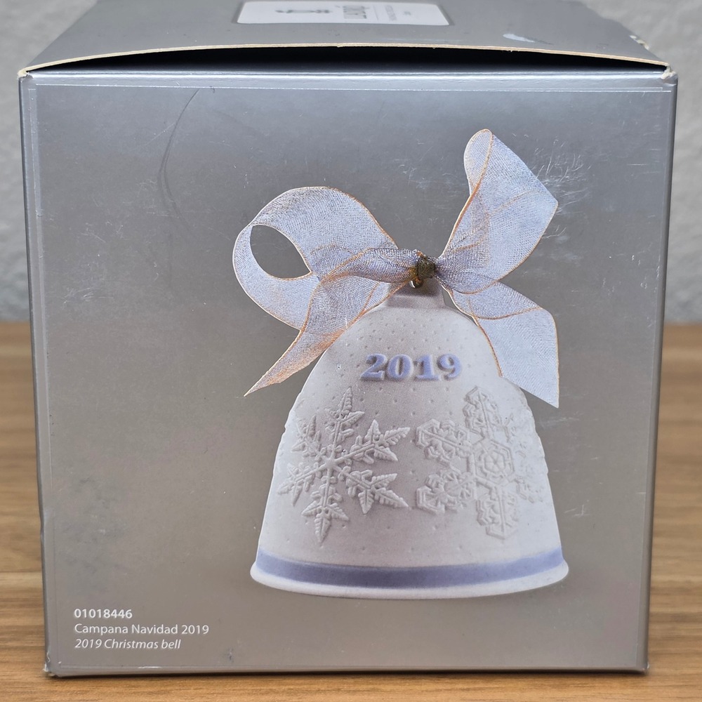 Lladro 2019 Porcelain Christmas Bell Ornament 01018446 New In Original Box